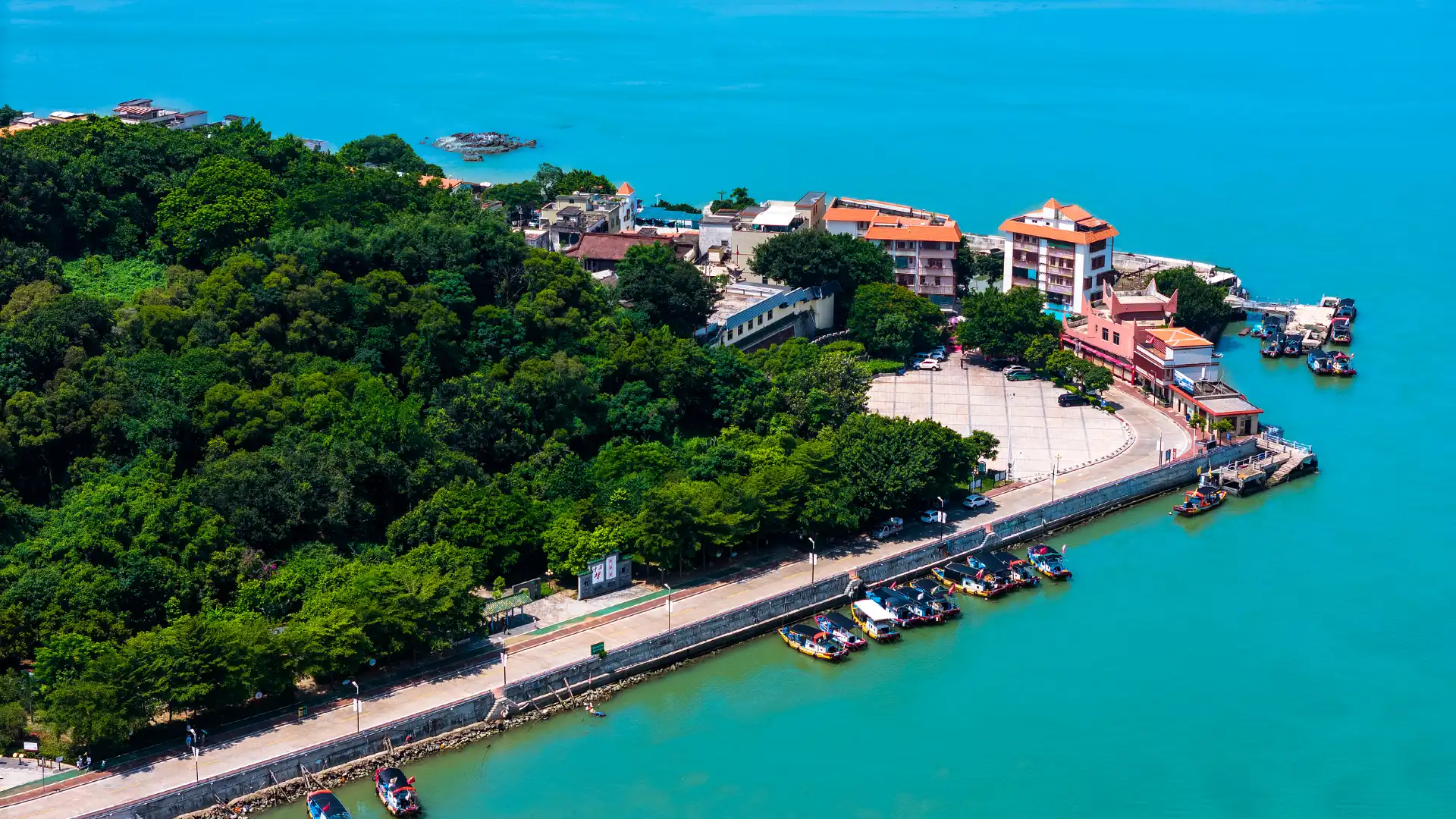 Hotels near Mayu Island