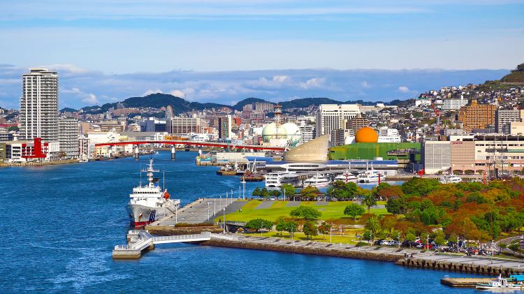 Compare 5 airports near Nagasaki City