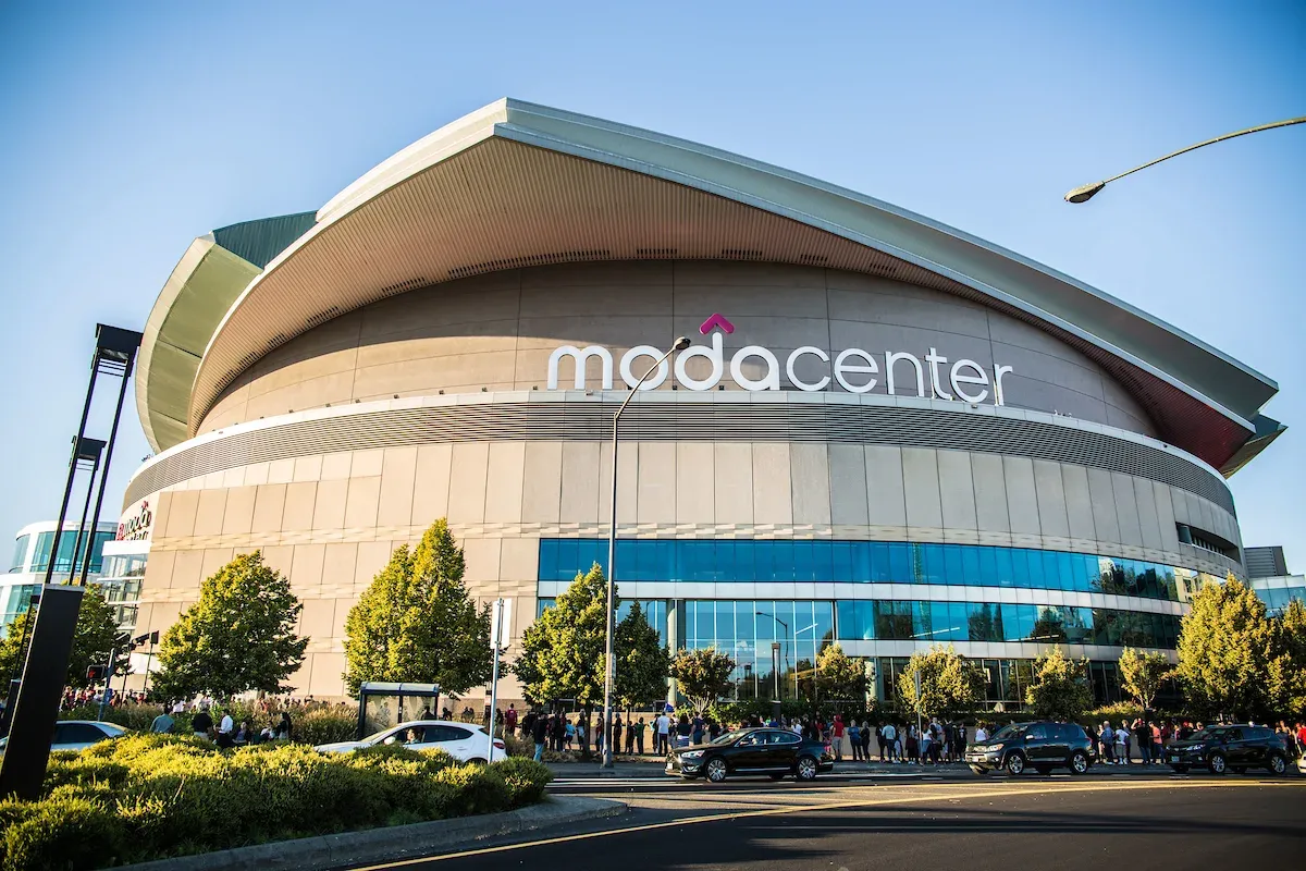 1_Moda Center