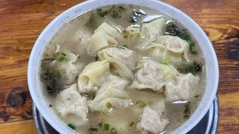 XIAO QIU in Wuhan