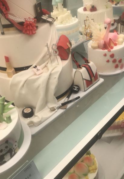 伊利來蛋糕世界