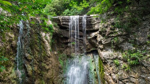 Jinsi Canyon Scenic Area