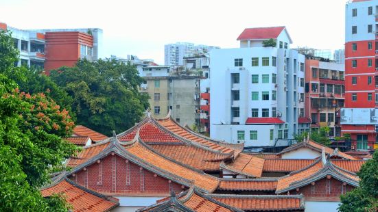 莆田市区的一座古建筑，算是道教类的，相对周边的古建筑情况，这