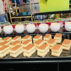 Brigh Radiance Hotel· Four seasons buffet User Photo