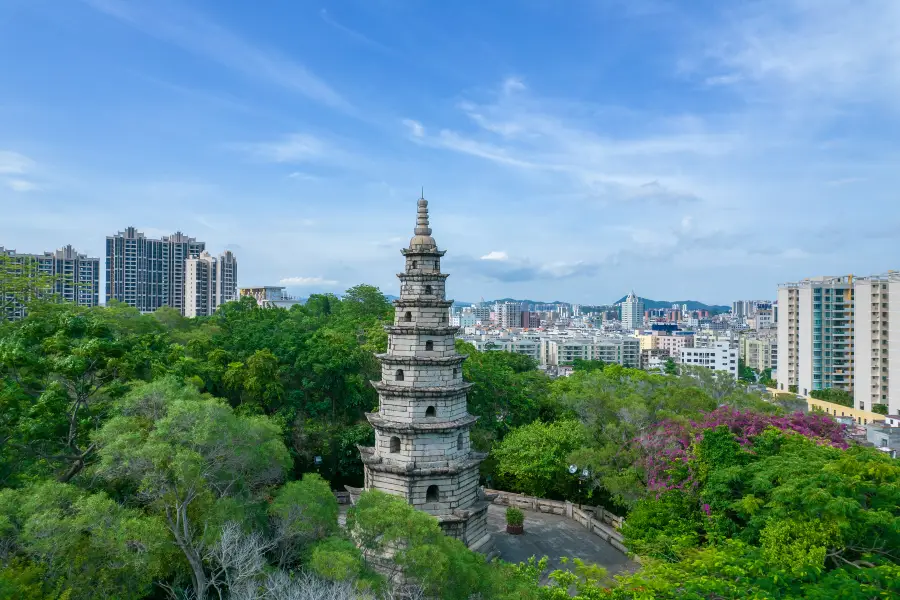 北山公園（北門）