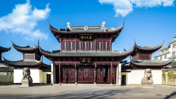 玩水避暑