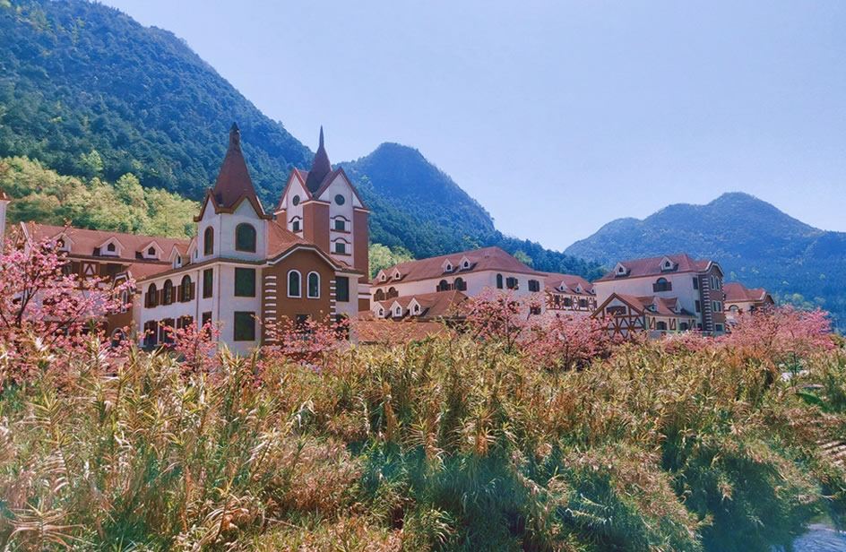 Yuezhao Wellness Valley Resort