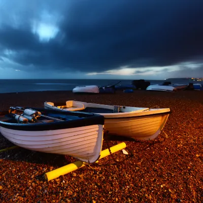 Hotels near Hove Plinth