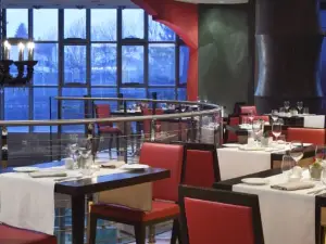 Volare Bar & Restaurant by "UNA cucina"