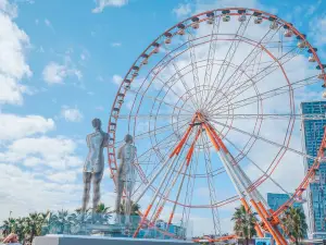 Ali & Nino Statue