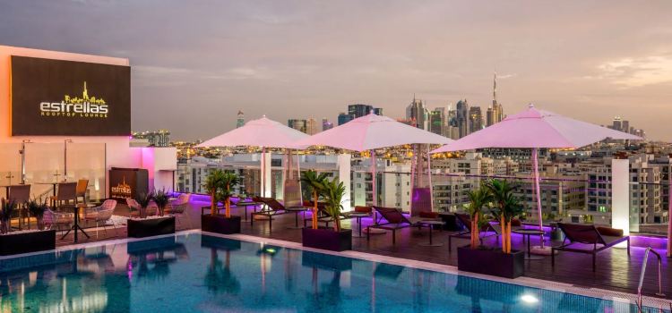 Estrellas Rooftop Lounge