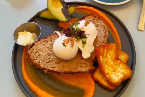 Dining Raum