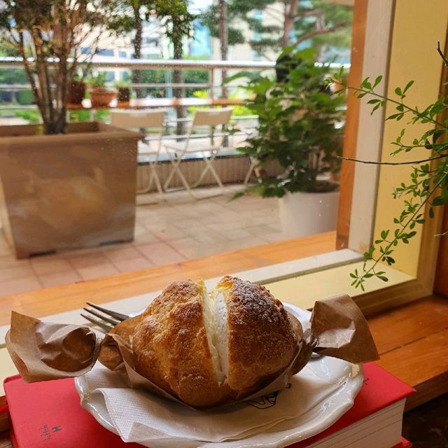 라떼, 슈크림빵 맛집