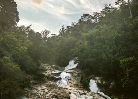 Hotels near Kechara Forest Retreat