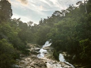 Hotels near Kechara Forest Retreat