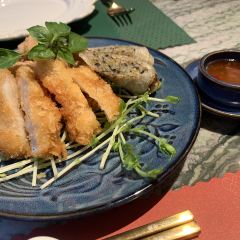 Queen·Cheuk Yuet User Photo