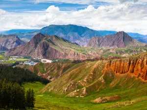 Zhuoer Mountain Scenic Area