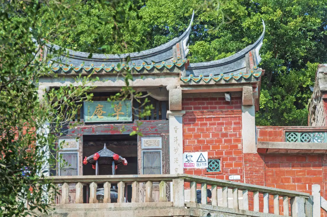 Hotels near Cao'an Temple