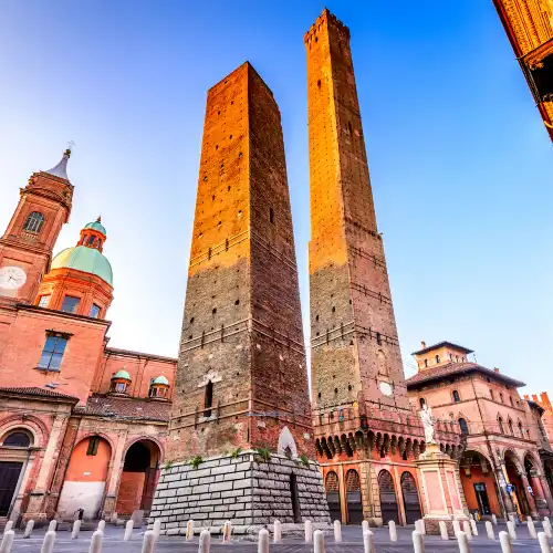 The Two Towers: Garisenda and Asinelli