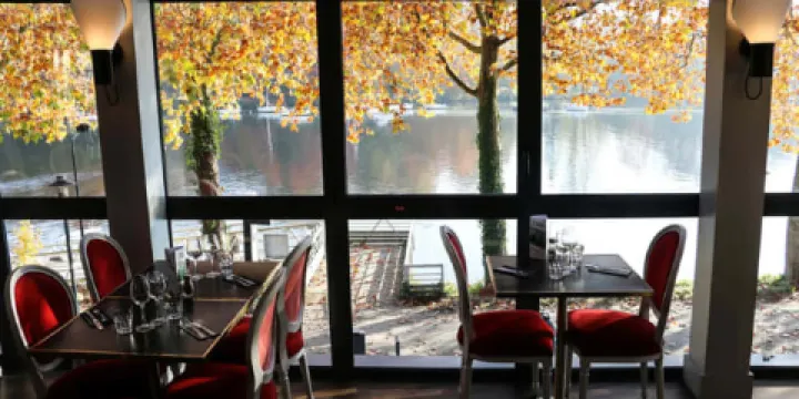 La Belle Equipe 1877