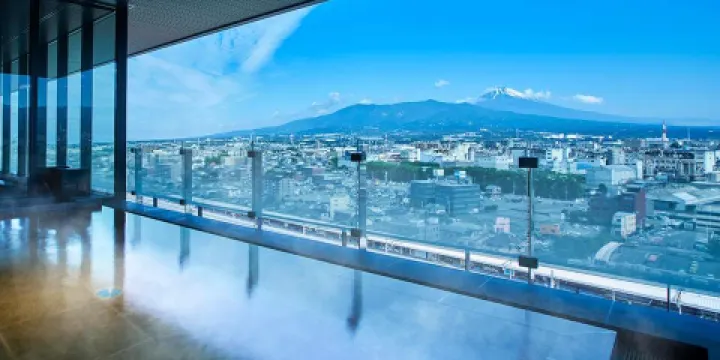 ROBATA GRILL 炉 L'EAU