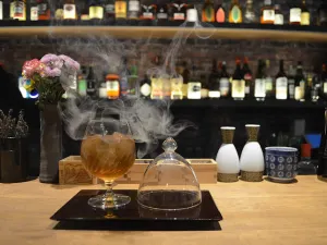 FURANSU COCKTAIL BAR