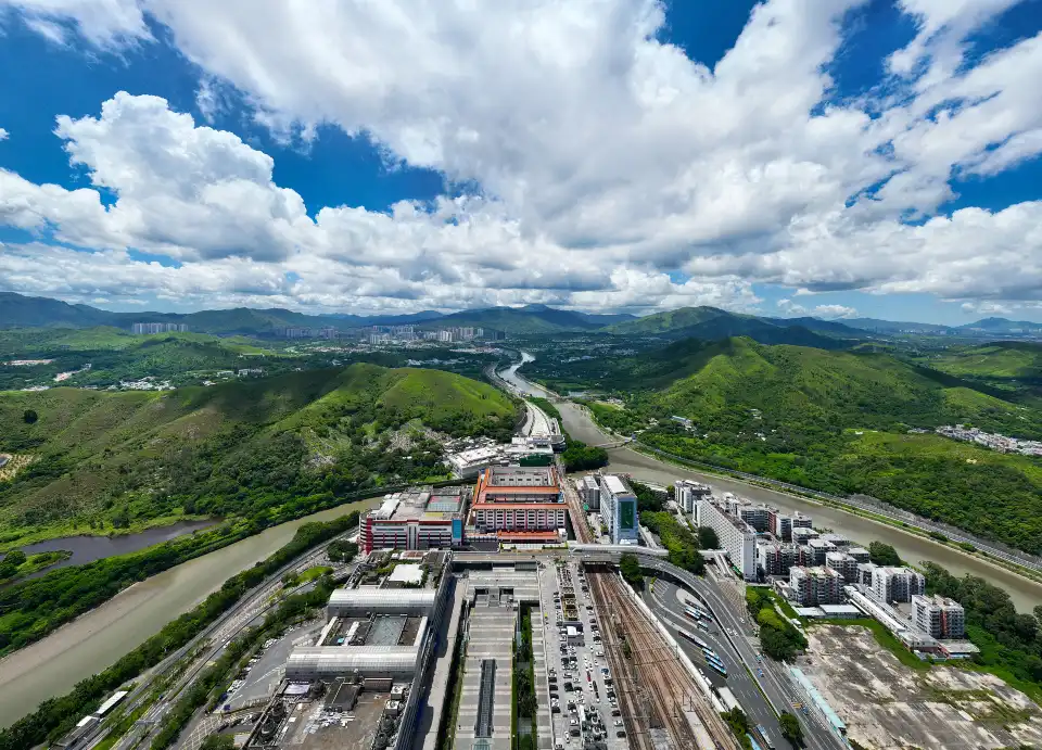 3_Luohu Port