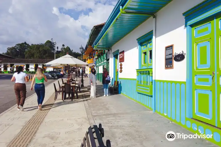 Hotels near Plaza de Bolívar Salento