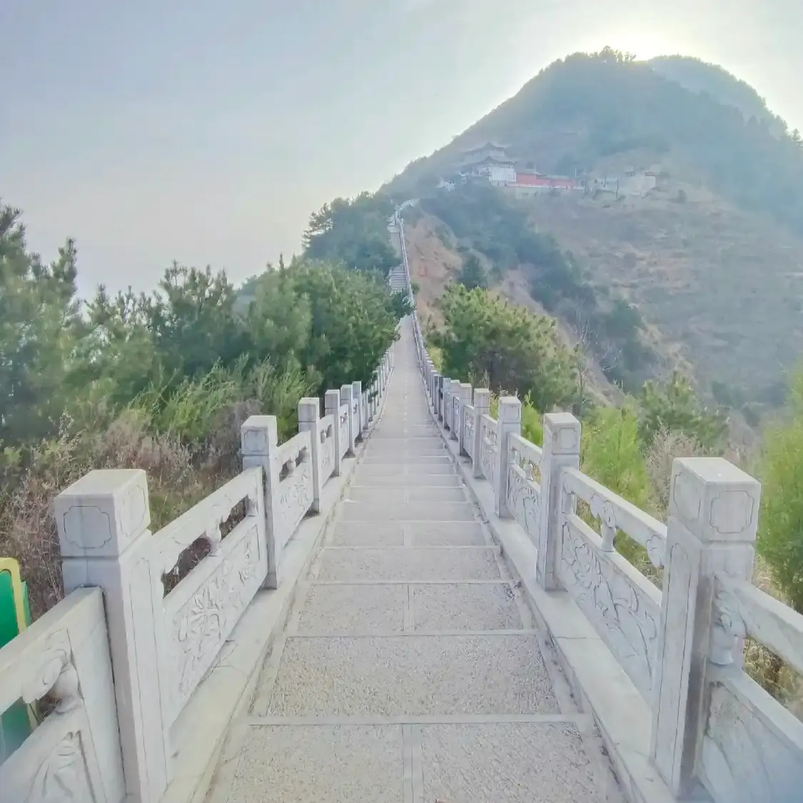 Hotels near Wufeng Mountain