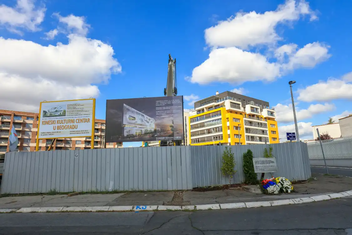 Hotels near Chinese Cultural Center