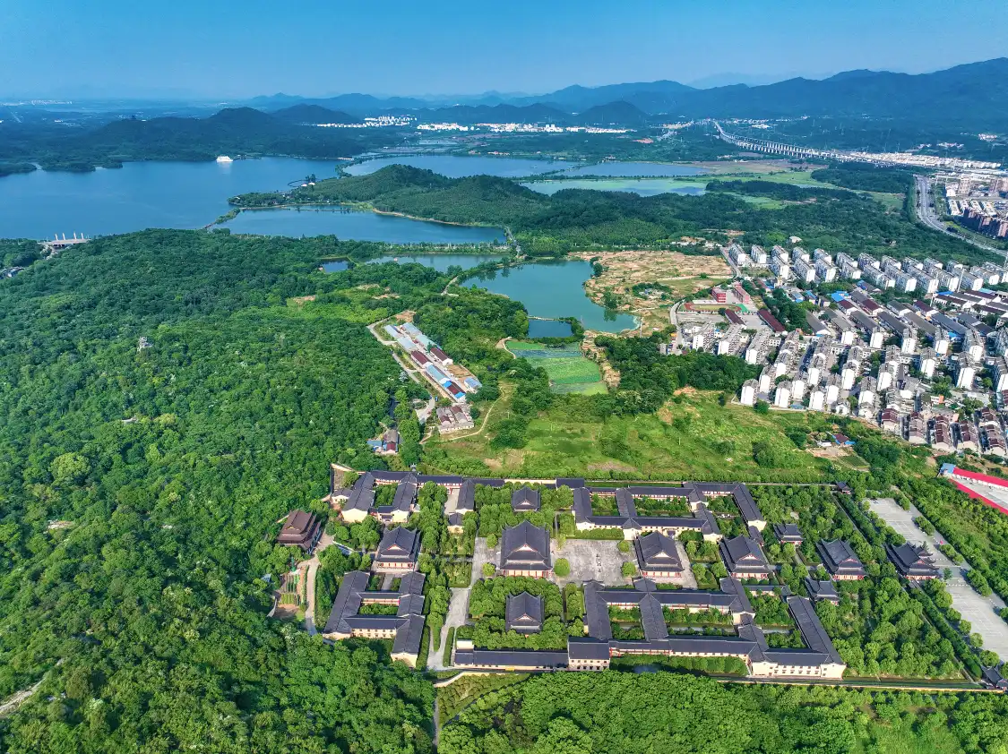 Hotel dekat The Qishan Pingtian Lake Scenic Area