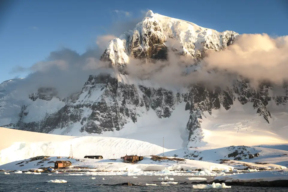 2_Port Lockroy