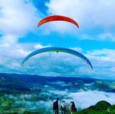 Guiyang Shili Gallery Paragliding Flight Camp