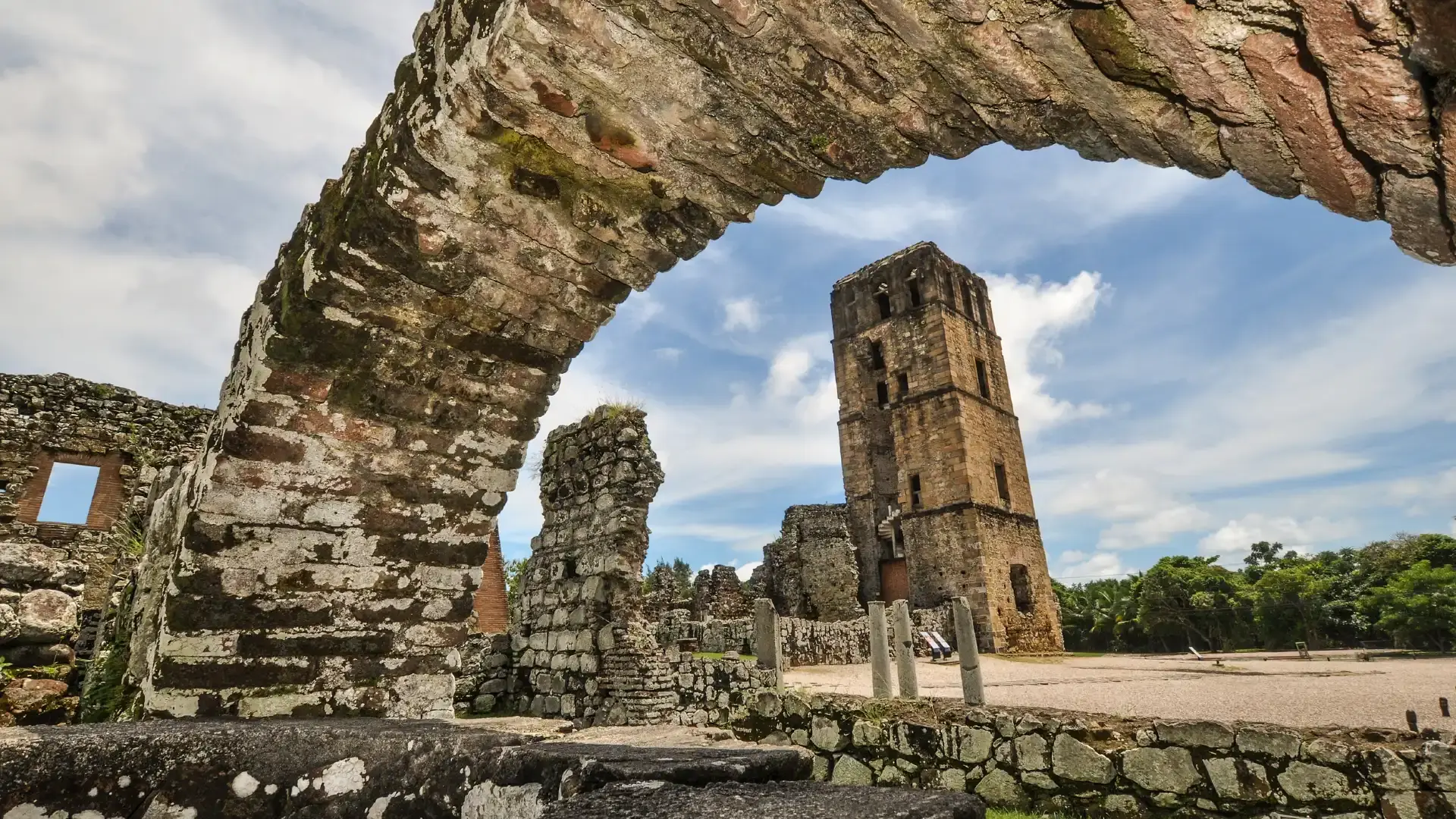 鄰近老巴拿馬城的酒店
