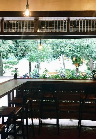 Saffron Coffee's Espresso, Brew Bar, & Roastery