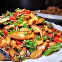 JUN WO ZI YE SHENG JUN HUO GUO HUO PIAO YANG ROU HUO GUO 여행 사진