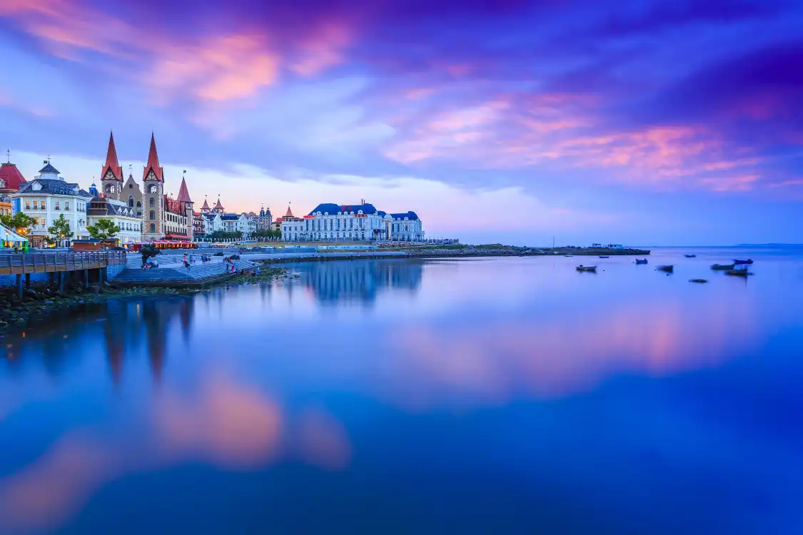 Hotels near Yantai Second Bathing Beach