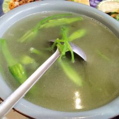 YI HENG 여행 사진