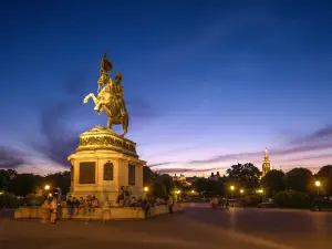 Plaza de Miguel Ángel (Piazzale Michelangelo)