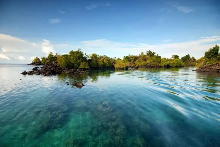 Hotels near Rock Islands Southern Lagoon