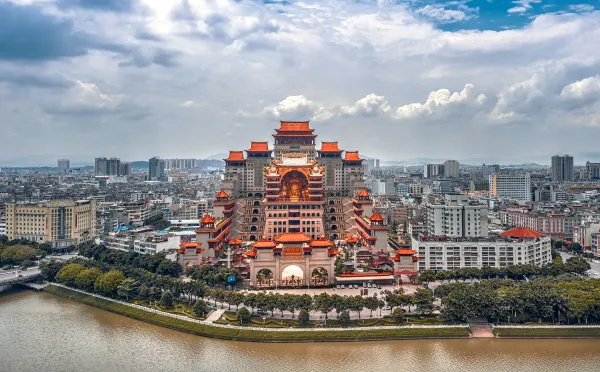 Hotel dekat Yulin Dongjiao Bus Terminal