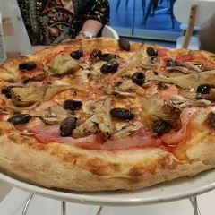 The Olive Branch Coffee and Pizzeria 여행 사진
