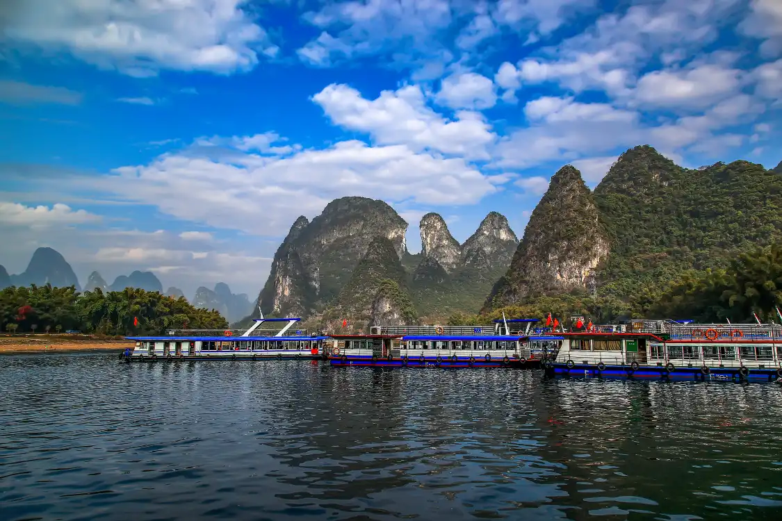 싱핑 부두 주변 호텔