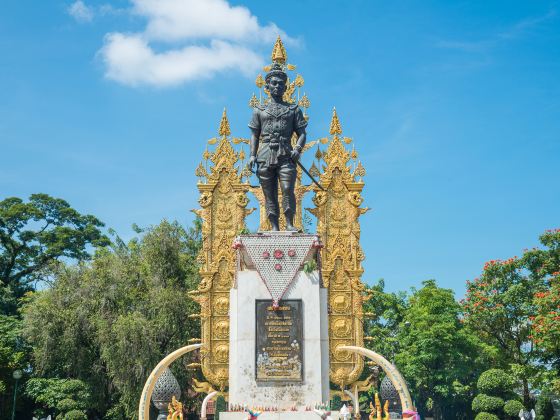 King Mangrai Monument