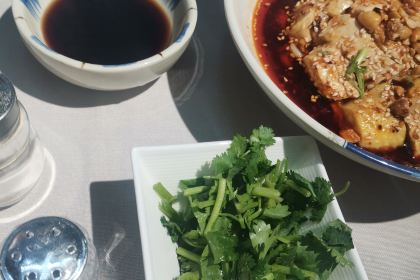 麗湖船菜館·特色魚頭湯（古竹路店）