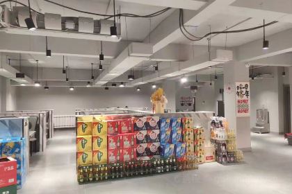 扎兰屯蓝溪湾商务宾馆·蓝溪湾烤肉店