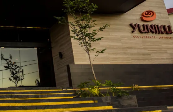 Yuniku Restaurante Japonés. La Lomita