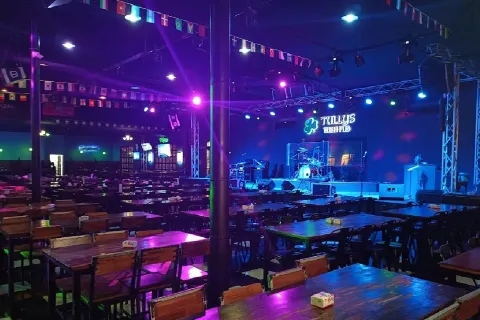Tully's Irish Pub