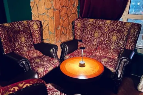 BadmonkeyBistro