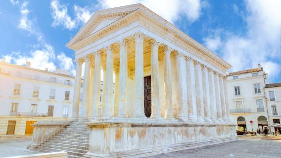 Maison Carrée